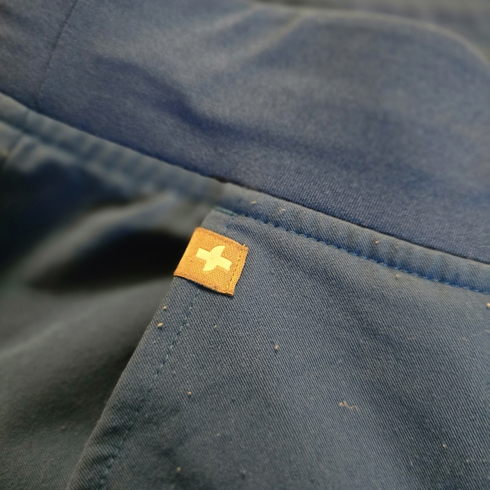 Figs Womens Vibrant Blue Scrub Joggers - Picture 5 of 10